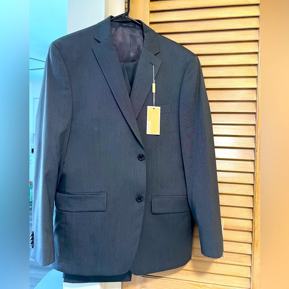 Michael Kors Gray Suit Timeless Elegance 32 x 32 Vintage ant 40s blazer